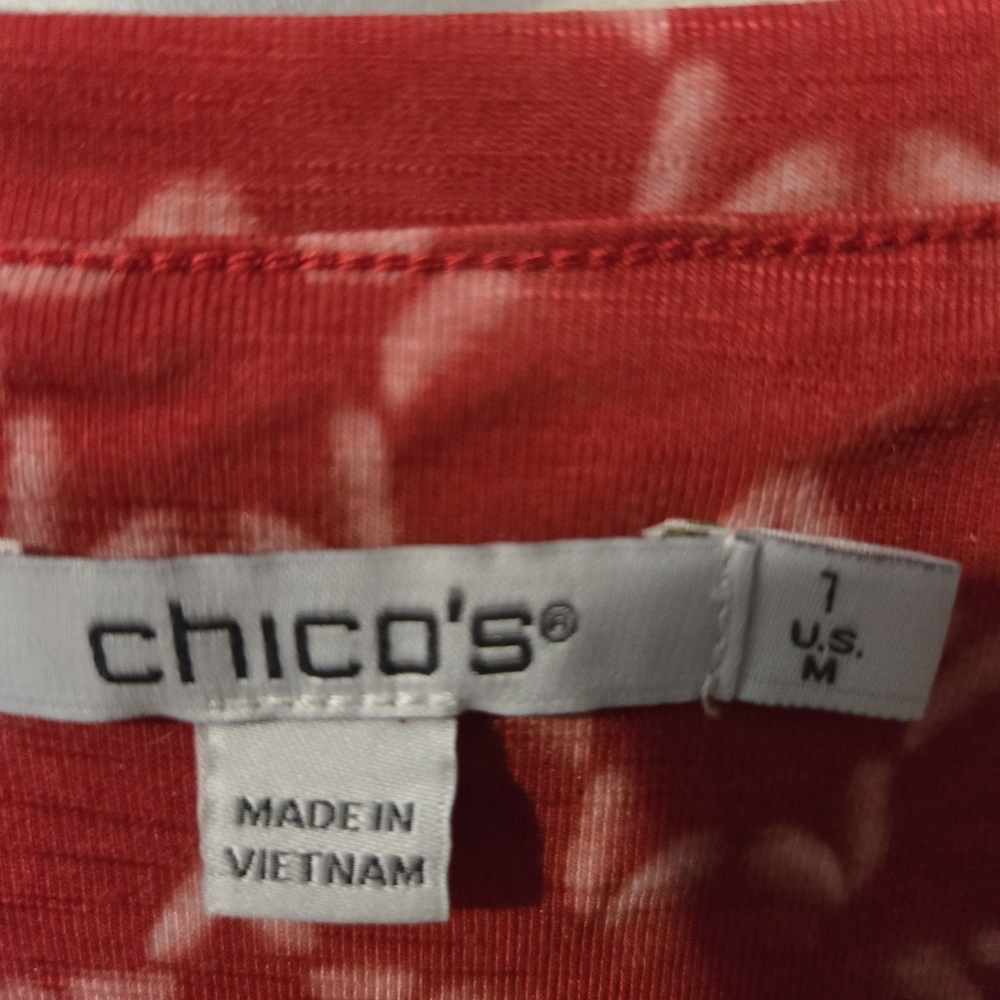Chico's Vibrant Red Star Zenergy Top - Picture 2 of 3